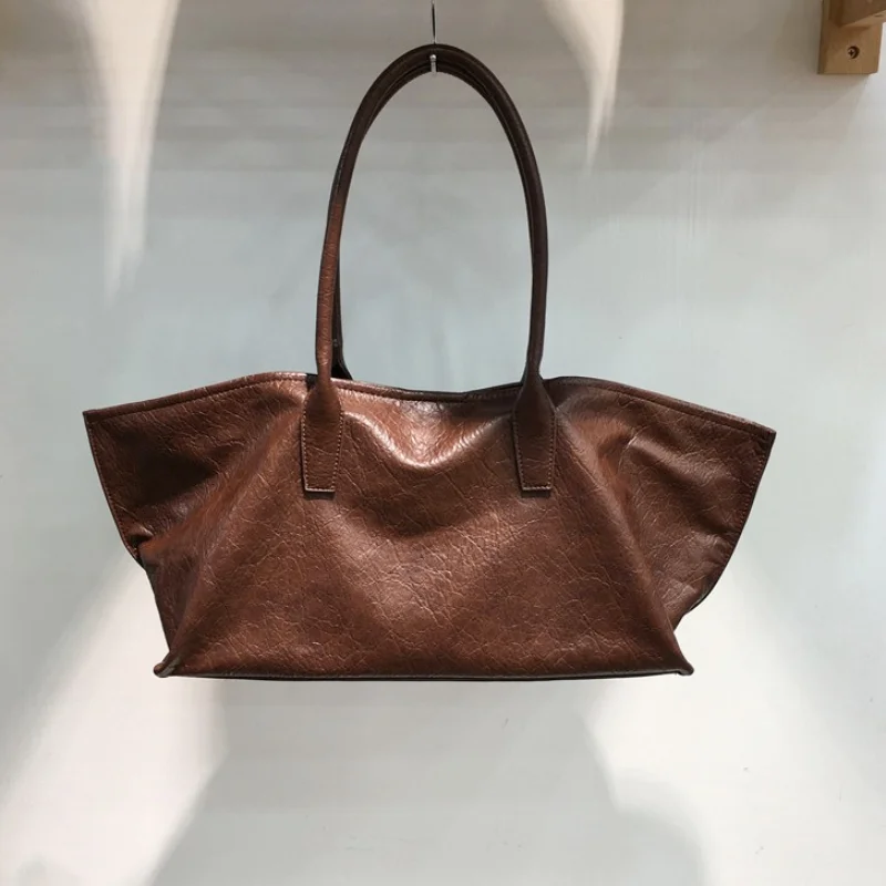 

Корейская роскошная женская сумка на плечо, осенняя новая высококачественная мягкая сумка-тоут, трапециевидная модная повседневная сумка большой вместительности