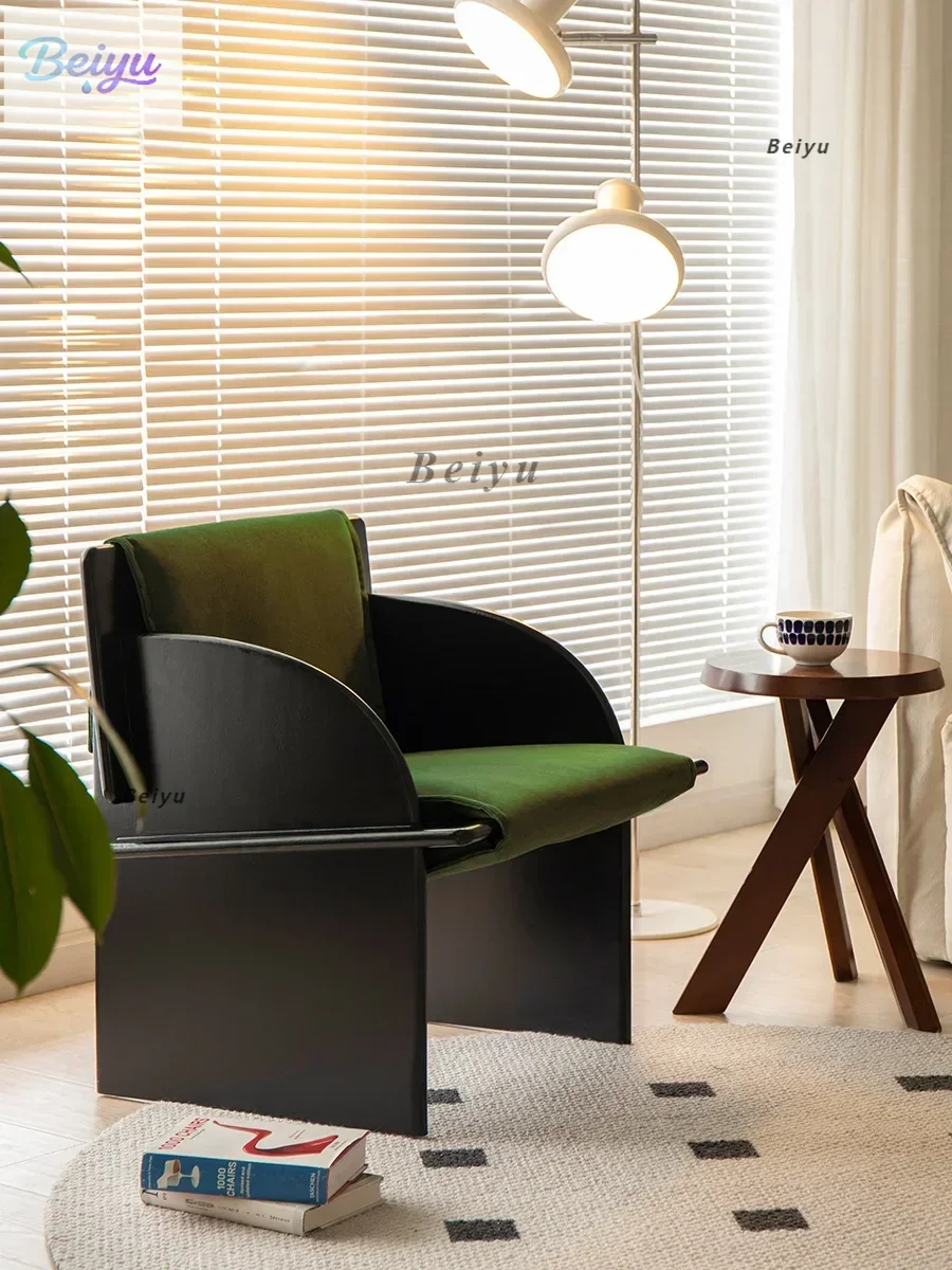 مصمم الترفيه الرجعية غرفة المعيشة وحيدا الرياح أريكة واحدة كرسي واحد كرسي مع ظهر من الخشب الصلب. #1