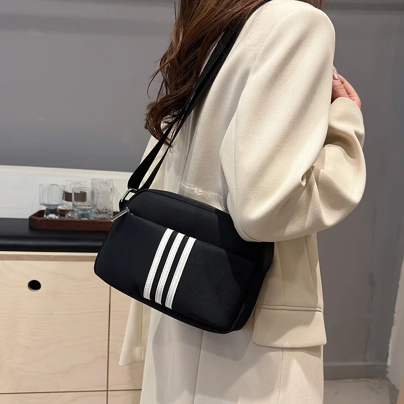 

Новая модная повседневная сумка через плечо, женская спортивная сумка-мессенджер на открытом воздухе, маленькая квадратная сумка, корейская версия, мини-дорожный маленький рюкзак