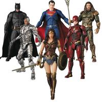 Batman Action Figures 064 049 056 Justice League The Flash Movable Figurines Statues Model Doll Collectible Ornaments Gifts