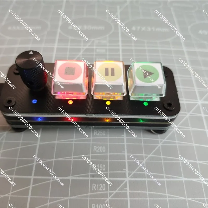 

Media Controller QLab Keyboard Professional Performance Controller 3-Key Knob Drive-Free Music Playback Controller