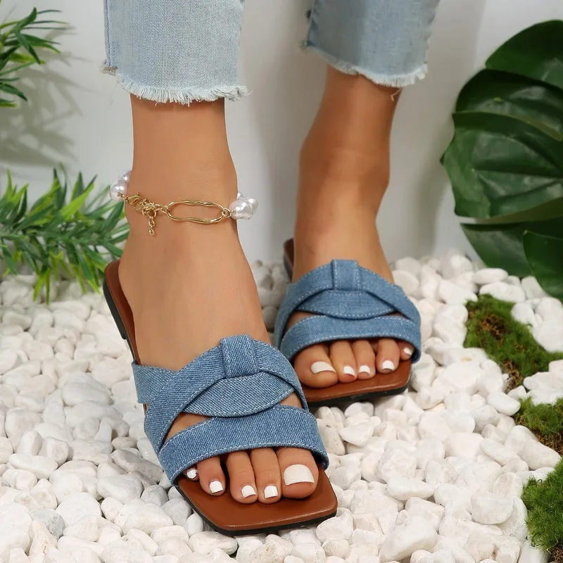 2024 Summer Flat Bottom Women\'s Slippers Designer Casual Slides Light Low Heel Square Head Cross Denim Sandals Plus Size Shoes