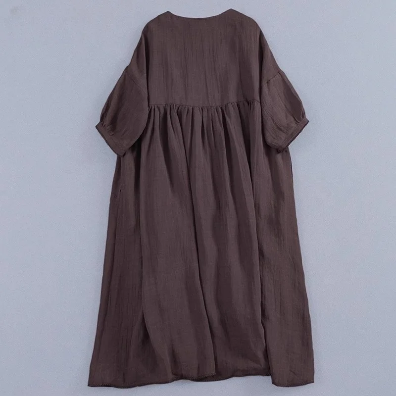 Vestido e de verano de lino y aodón fino, drapeado con textura arrugada, pado de acordeón, manga de burbuja de si...