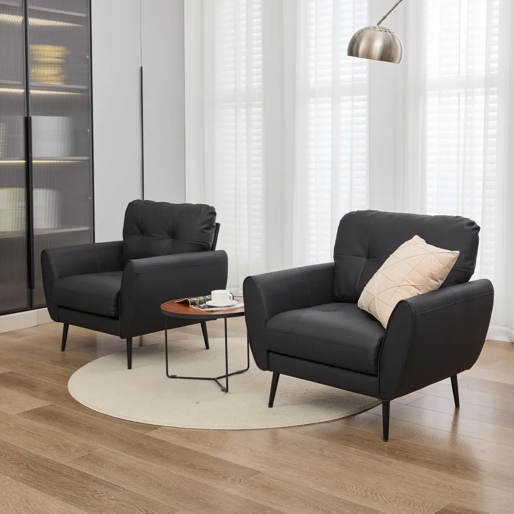 Par de cadeiras modernas e confortáveis de couro, pretas para sala de estar, estilo meados do século com encosto capitoné