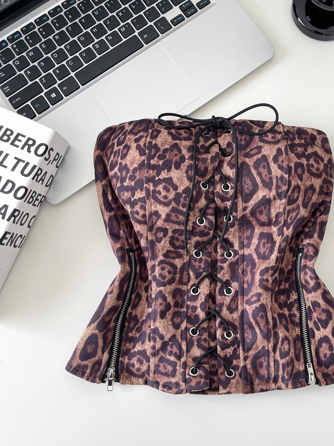 Top corto sexy con stampa leopardata Gilet da donna slim fit con cerniera Design alla moda Bal Summer Faion College Girls