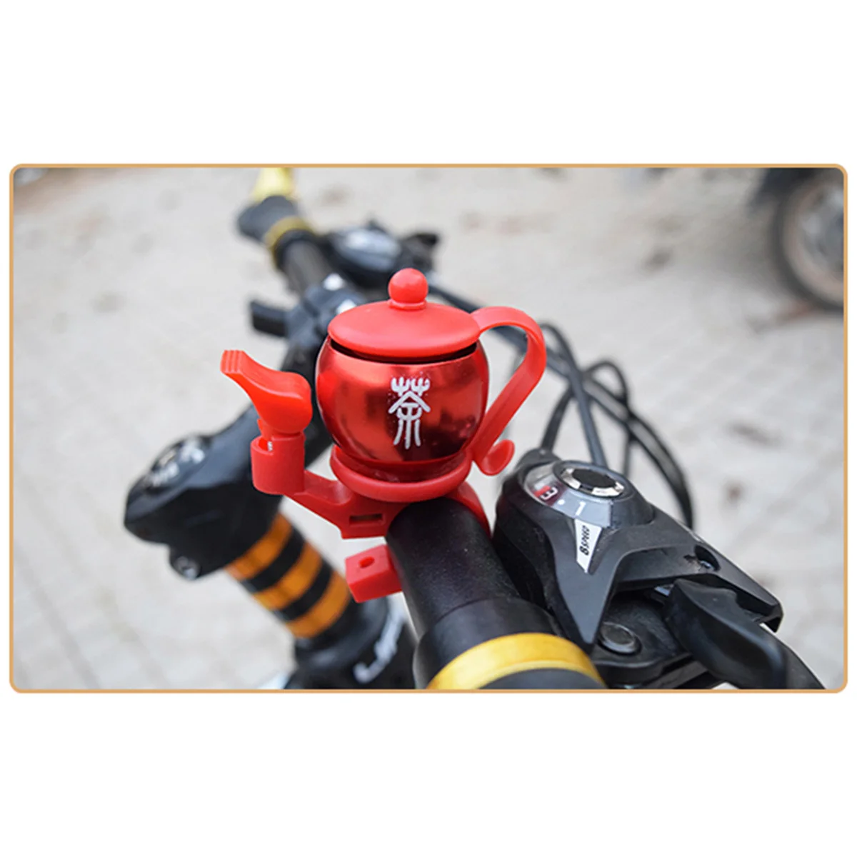 

Sturdy Long-Lasting Teapot Bell Clear Sound Rotary Impact System for Safe Cycling Red Mountain Bike Bell Horn Cycling Equipment