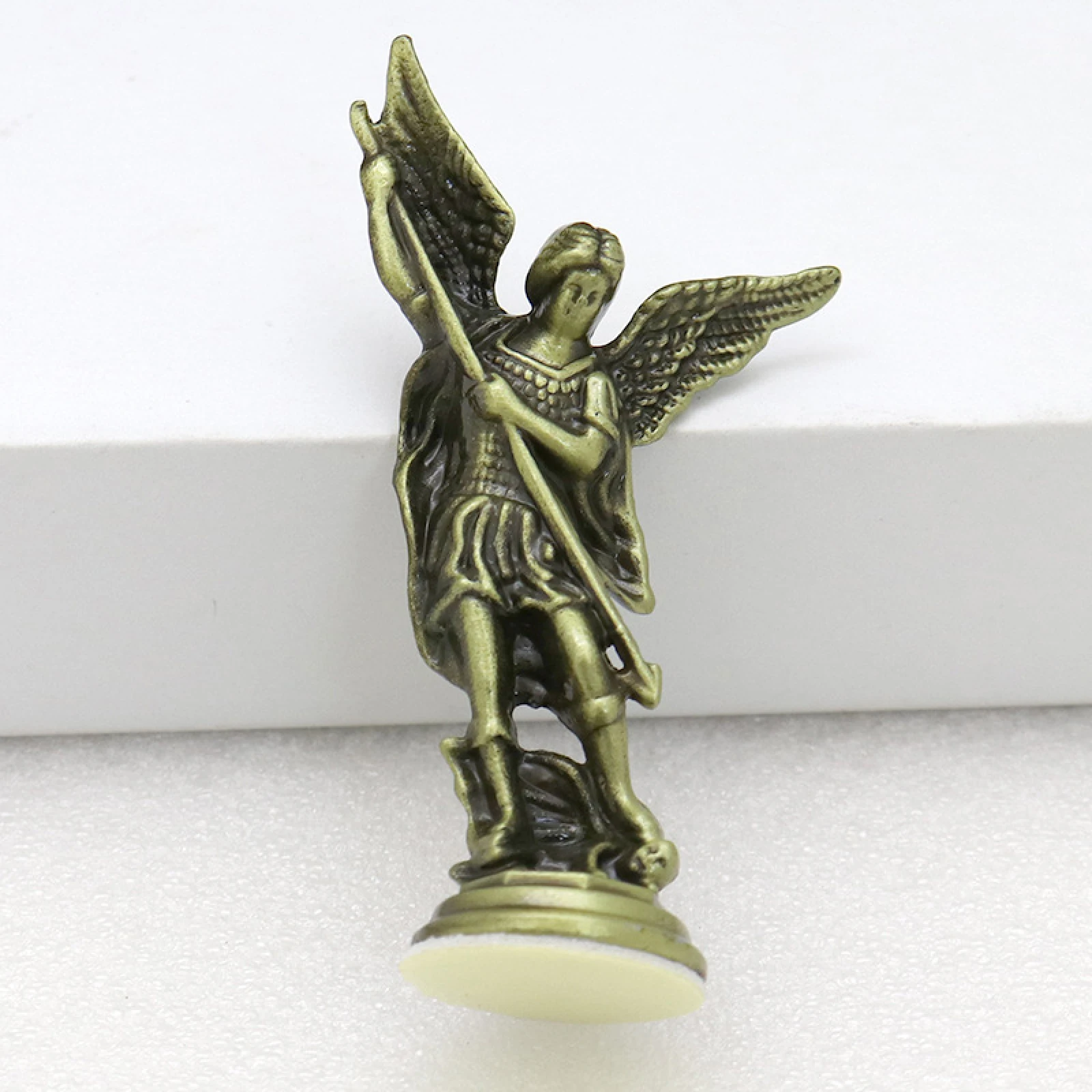 Holy Angel Saint Michael Figurine Metal Statue Vintage Metal Craft Jewelry Ornaments for Entryway Home Office Decorations