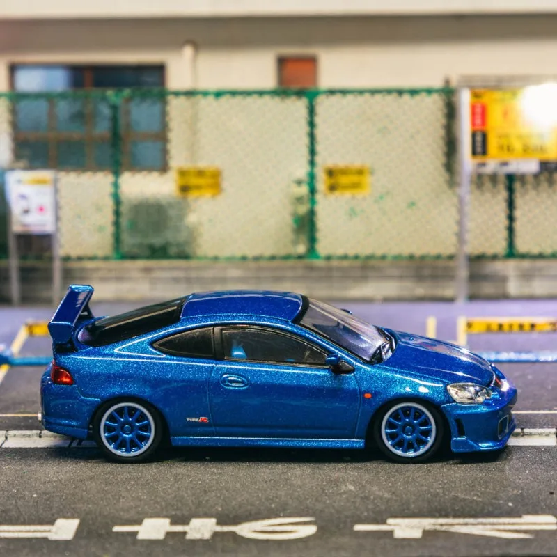 Diecast TW 1:64 Scale Honda Integra TYPE R DC5 Custom Blue Alloy Car Model