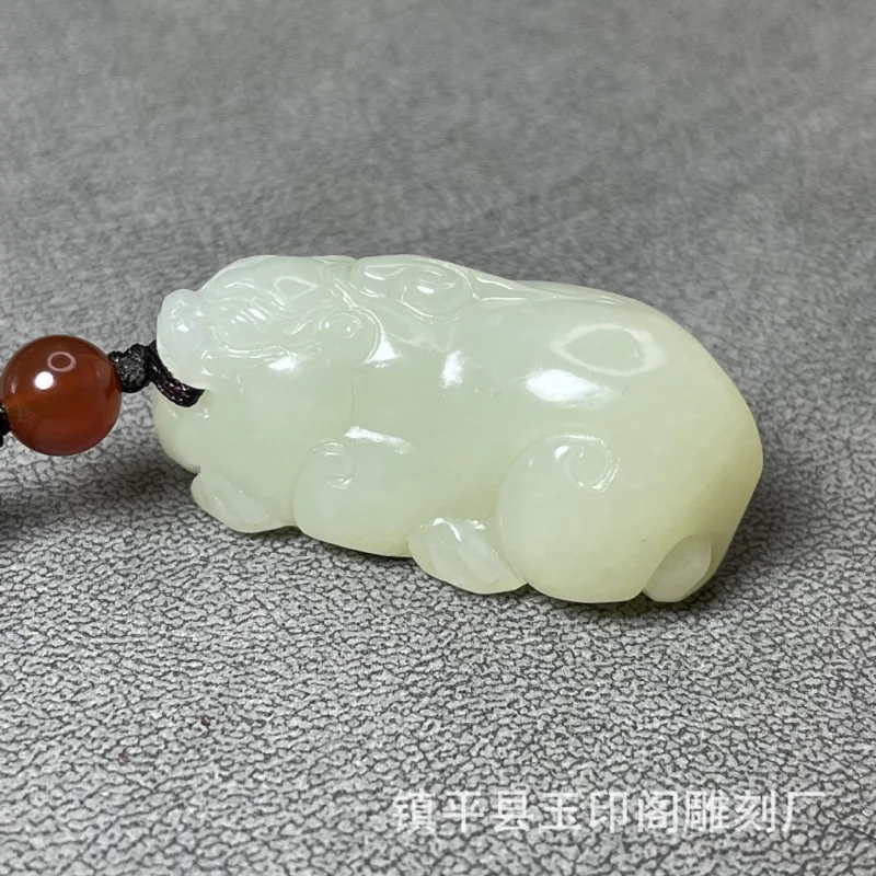 

Кулон из горного нефрита, резьба по белому нефриту Хэтиан, Пи Сю для мужчин и женщин