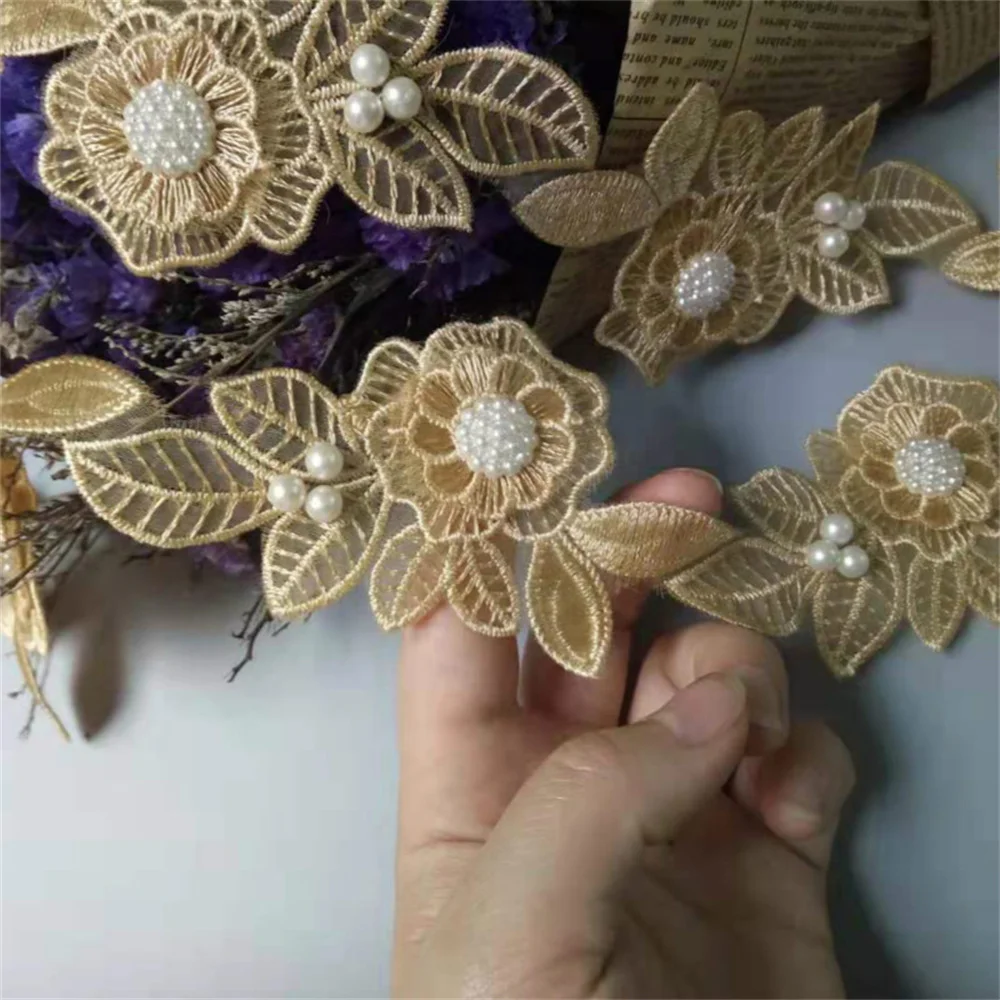 Nuovo 10x Oro Perla In Rilievo Fiore Foglia Ricamato In Pizzo Nastro In Tessuto Fatti A Mano Mestiere di Cucito Per Il Cappello Costume Della Decorazione Calda