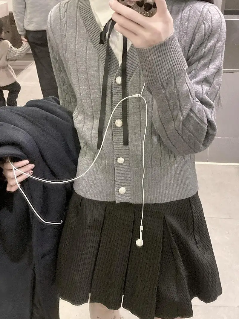 

Slim Fit V-Ne Вязаный джемпер Женская внутренняя одежда College Sle Осень Зима Jk Свитер на пуговицах Хлопок Длинное пальто Свек или