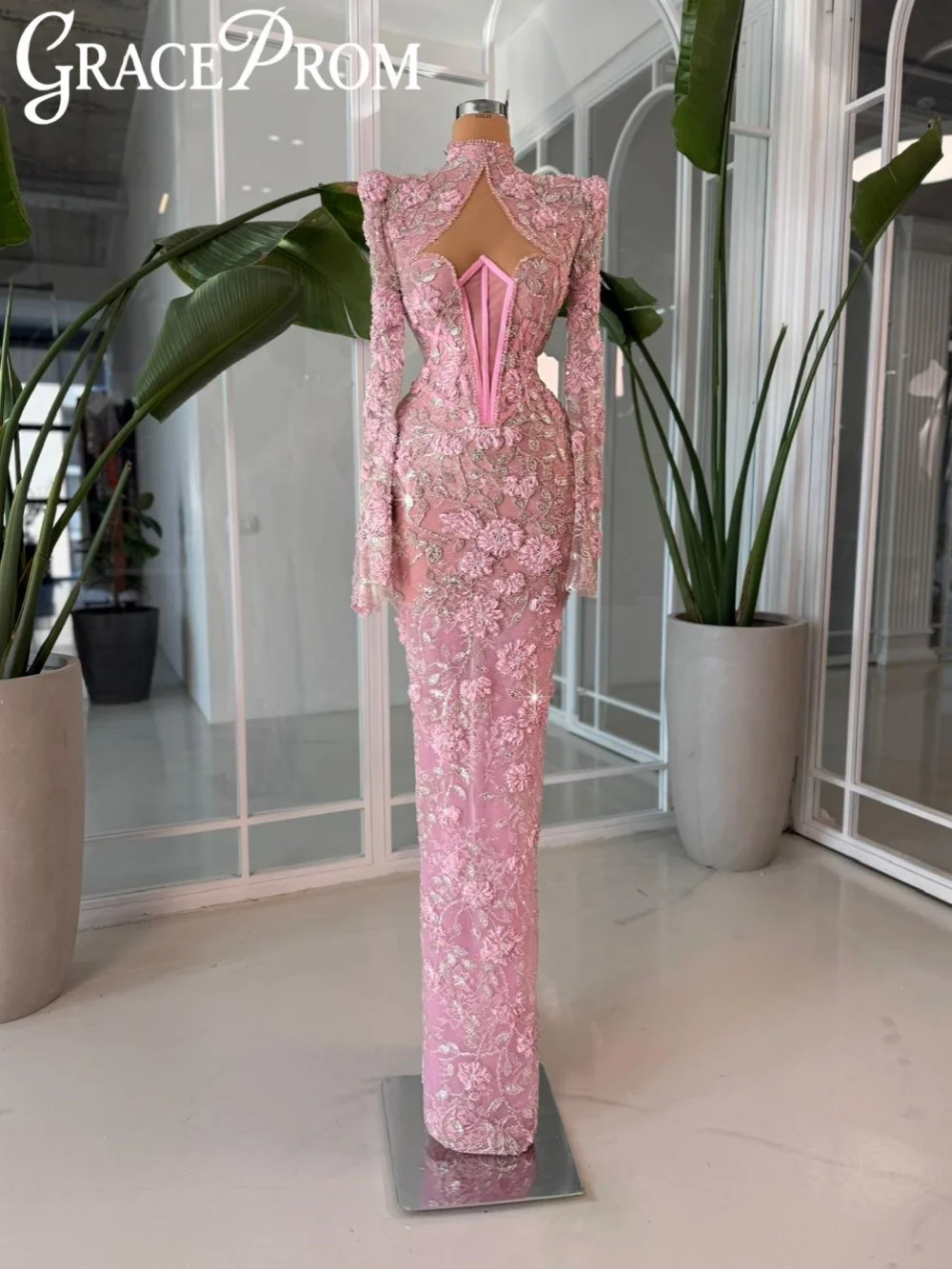 

Pink Shinny Beaded Evening Dress Opulent Lace High Collar Wedding Party Gowns Customized Exquisite Straight Long Banquet Gowns