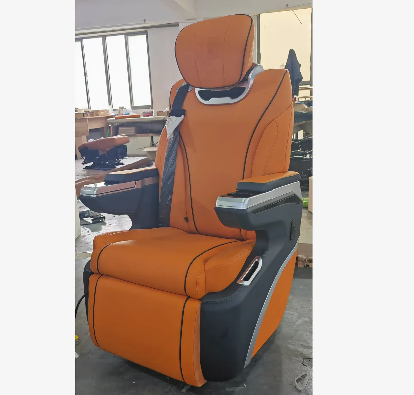 

China Factory Reclining Chair Captain Seat for Mercedes W447 Sprinter V Class Sprinter Seats