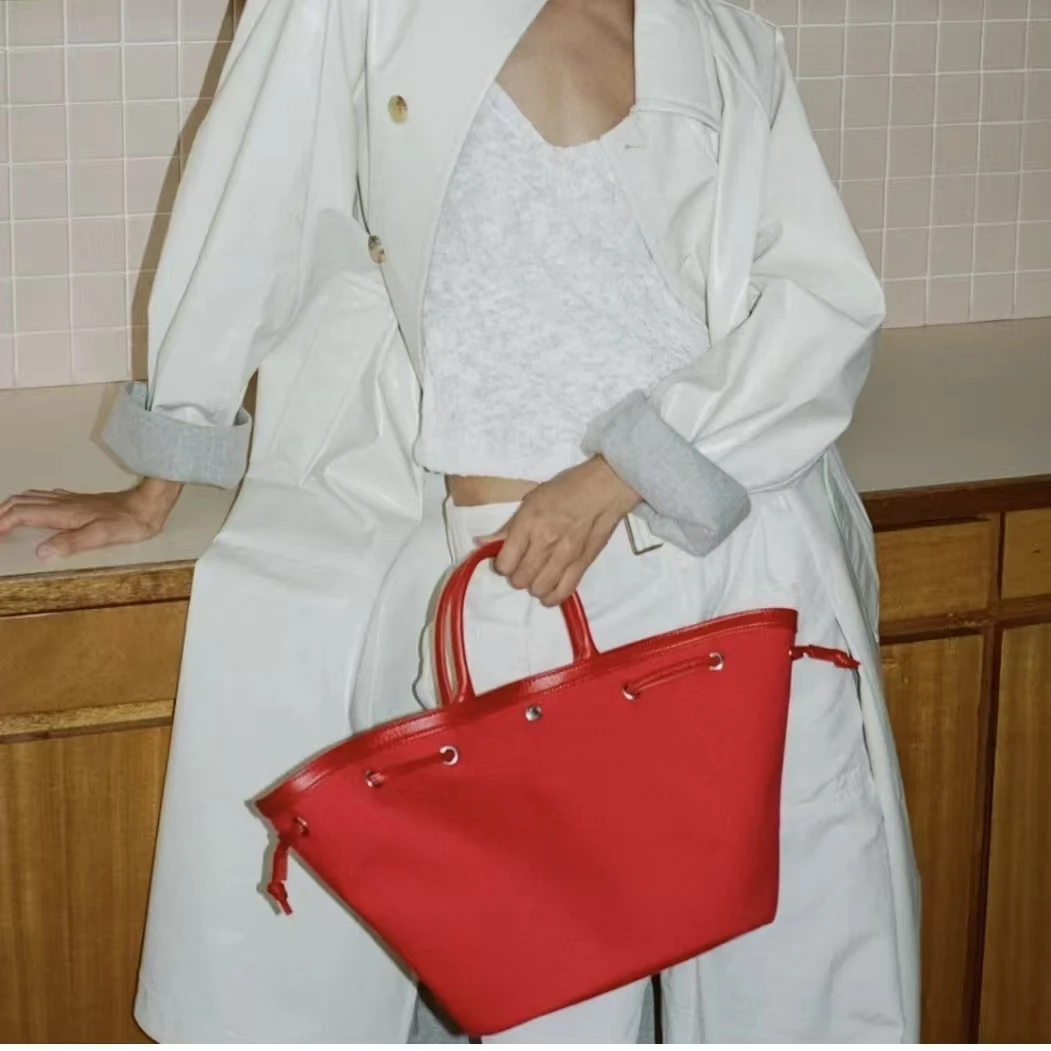 

Large Capacity Commuter Canvas with Cow Leather Bundle Tote Bag Fashionable Commuter Vegetable Basket Portable Canvas Bag