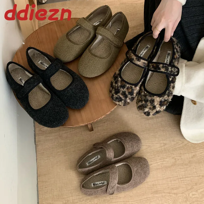 

new Fashion Plush Ladies Flats Shoes Shallow Female Round Toe Footwear Hook Loop Mary Janes Flats With Fur Warm Shoes For Women