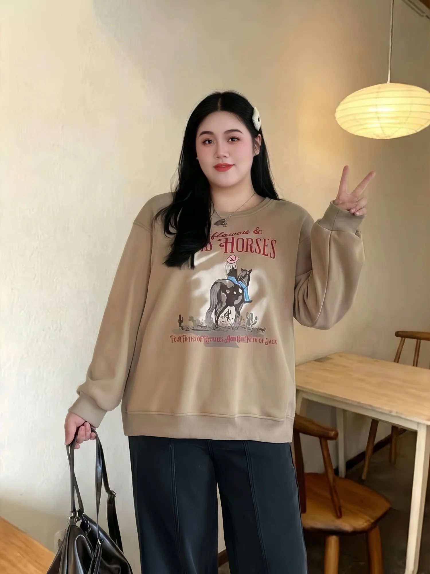 

plus Size Women's round Neck Fleece Lined Sweatshirt Casual Commute Style Meat Concealing Top Trendy Autumn Winter Clothes