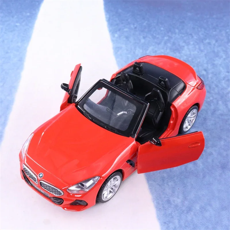 1:32 BMW Z4 M40I sports car High Simulation Diecast Car Metal Alloy Model Car Children\'s toys collection gifts F100