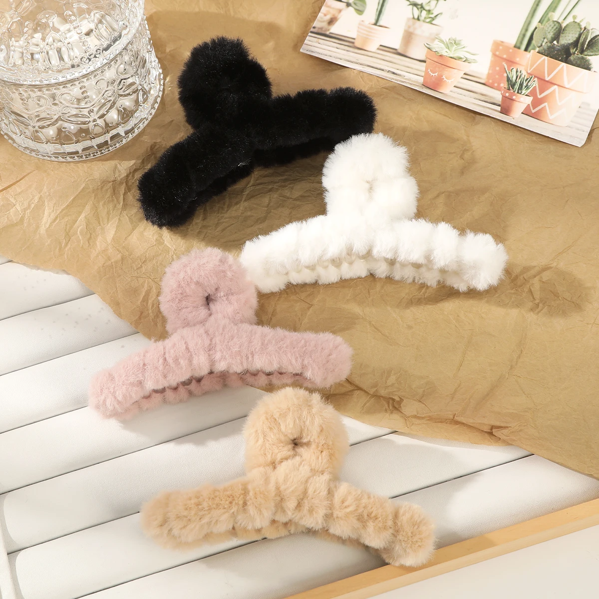 AWAYTR 3PCS Faux Fur Hair Claw Hair Clip Korea Winter Hair Clip Sweet Back Hair Grab Plush Shark Clip Women Hair Accessories