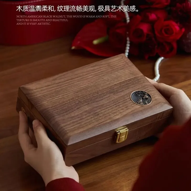 Walnut Solid Wood Light Luxury Jewelry Storage Box Gift Three Gold Jewelry Box