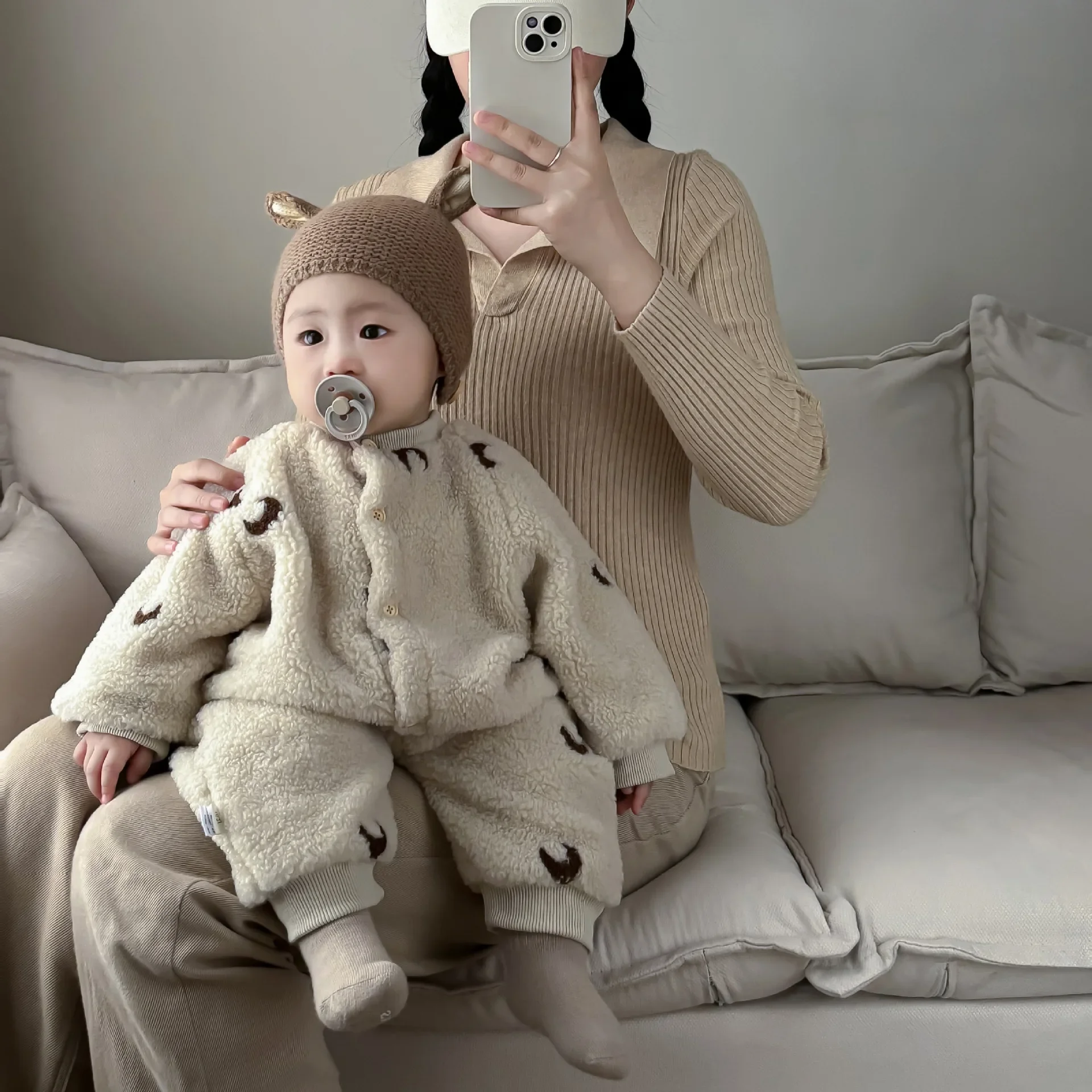 Korean Baby Jumpsuit Winter Embroidery Plush Warm Rompers for Boys and Girls Baby Thick Rompers Newborns Outerwear