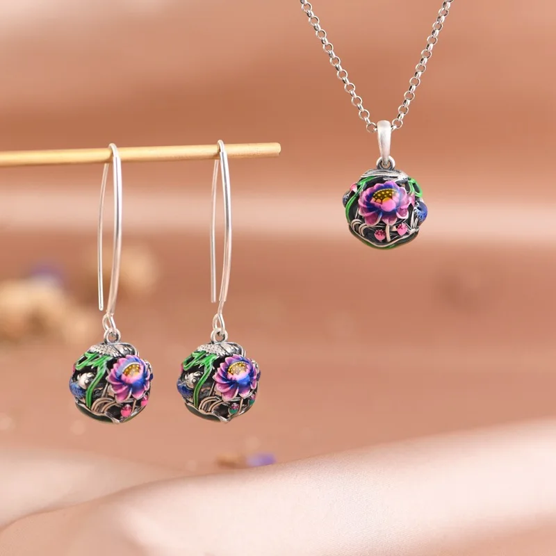 

Ретро-серебряные серьги-подвески 925 пробы с эмалью в технике клуазоне, в виде рыбки Кои и лотоса, с цветной эмалью, для банкетов, подарочный комплект украшений