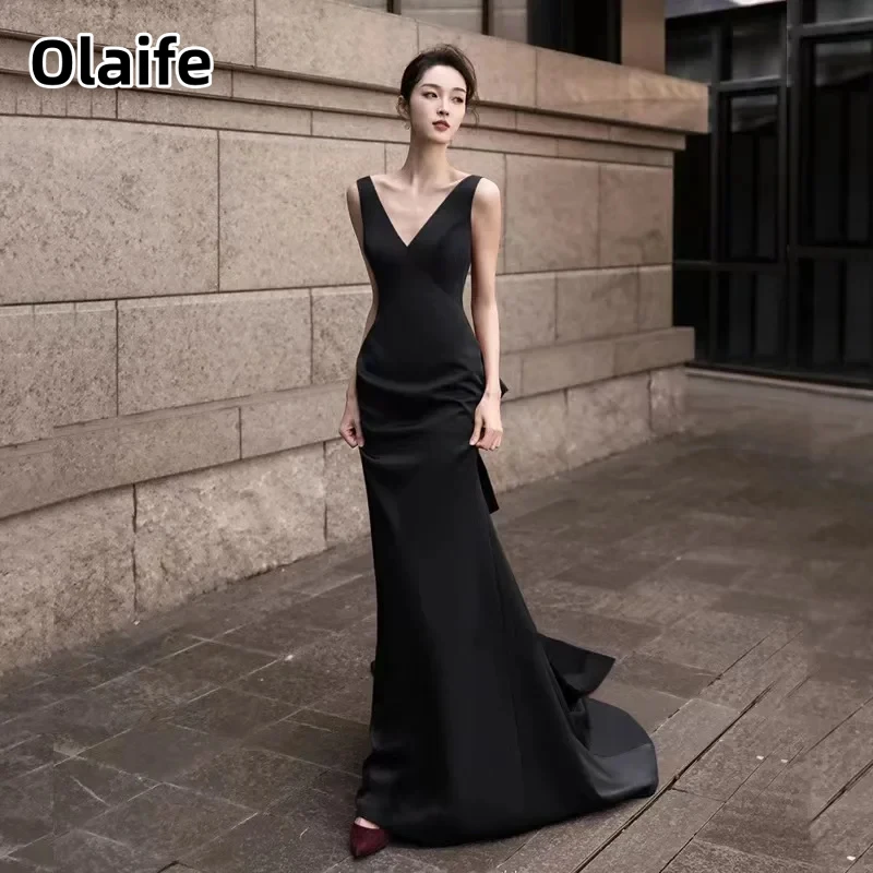 

Olaife Elegant V-Neck Evening Dress Satin Sleeveless Simple Luxury Mermaid Formal with Big Bow Black Prom Party Dress