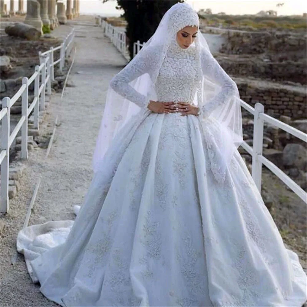 

2023 Muslim Wedding Dress without Hijab Long Sleeves Lace Appliqued Sweep Train Bridal Gowns Vestido De Novia