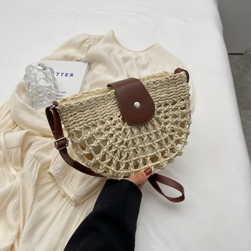 

Summer Straw Woven Crossbody Saddle Bag Hollow Out Half-Moon Purse Casual Beach Rattan Shoulder Bag with PU Leather Flap & Strap