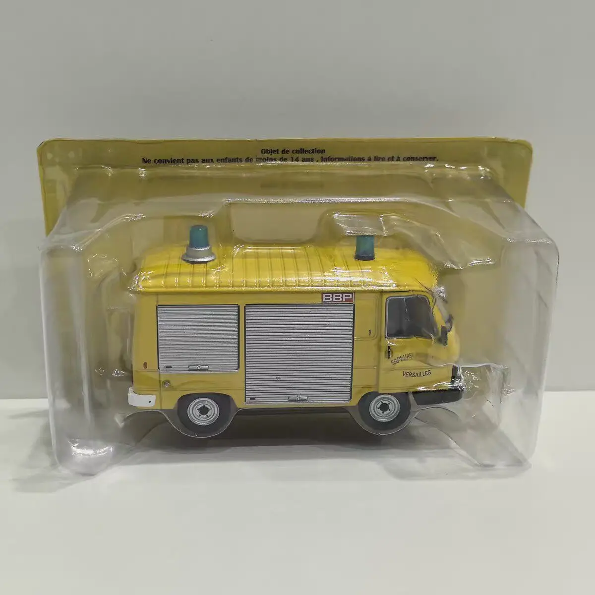 

Diecast IXO 1/43 Scale PEUGEOT J9 Q3 Alloy Car Model