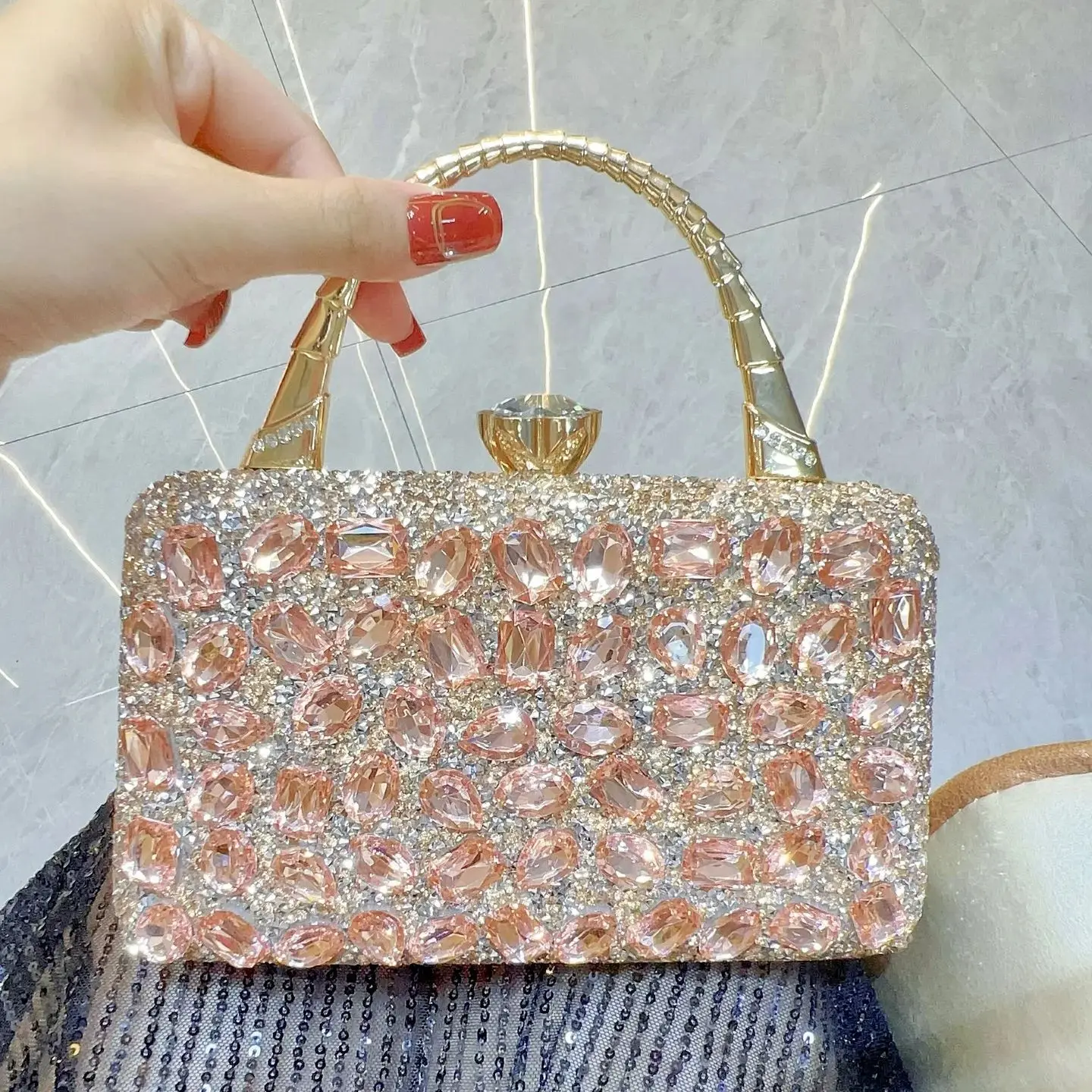 

American Style Banquet Handbag Women's Handbag Crossbody Bag High-End Luxury Small Square Bag Sparkling Rhinestone Banquet Bag