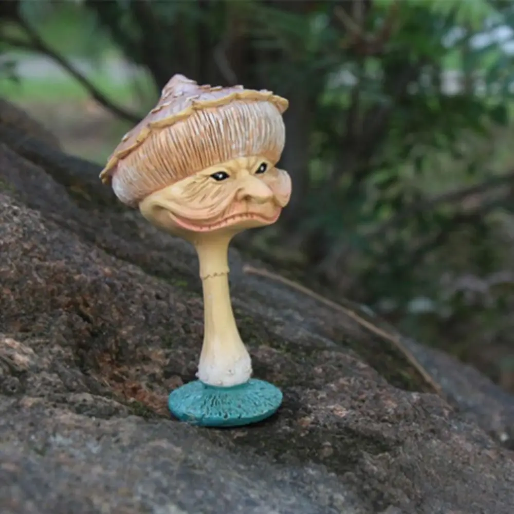 Cartoon Grandma Human Face Mushroom Sculpture Creative Lawn Decoration Figure Ornaments Resin Lifelike Garden Yard Decoration