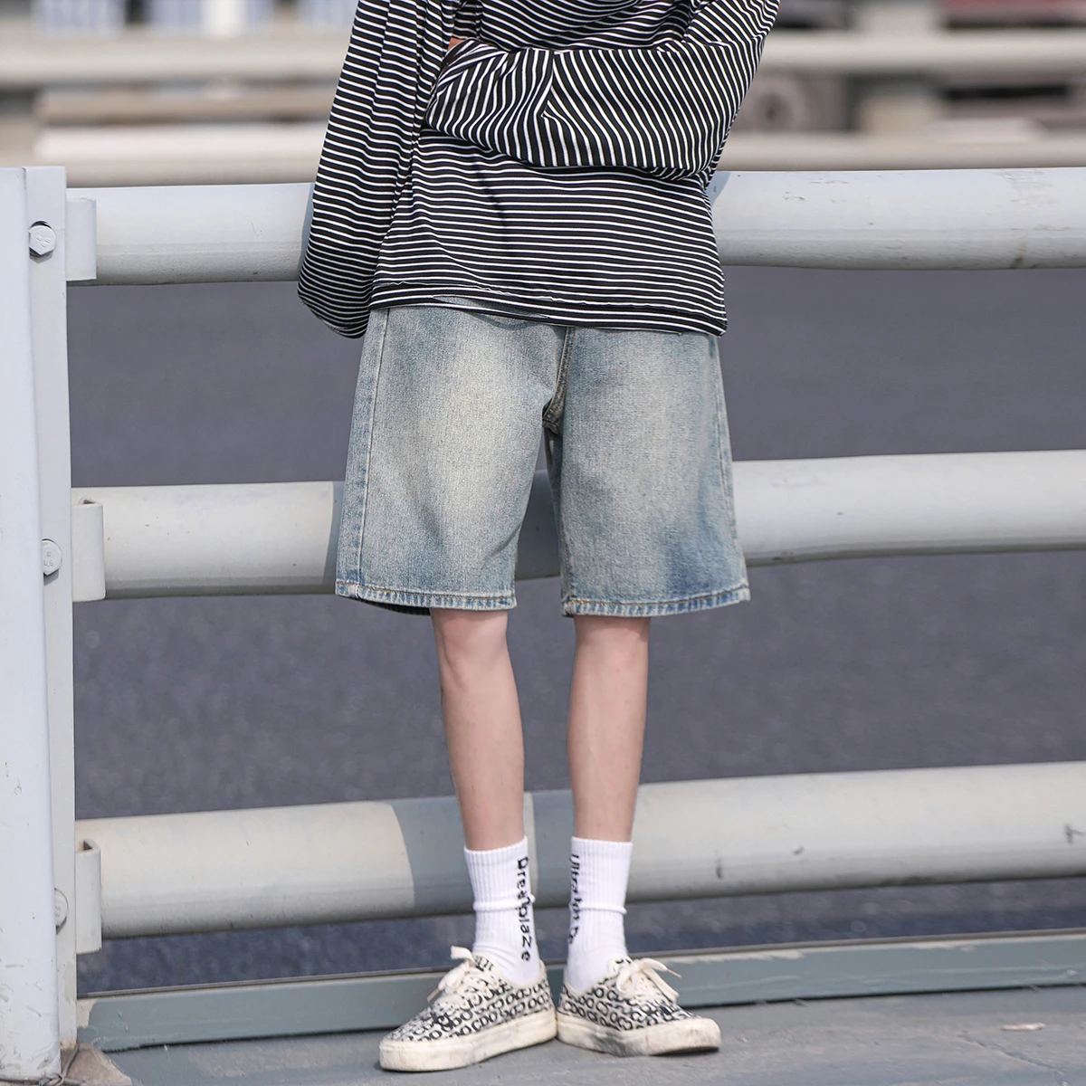 

Мужские летние тонкие джинсовые шорты в стиле ретро, модные, прямые, свободные, повседневные, новые 2024 года, модель «пять точек»