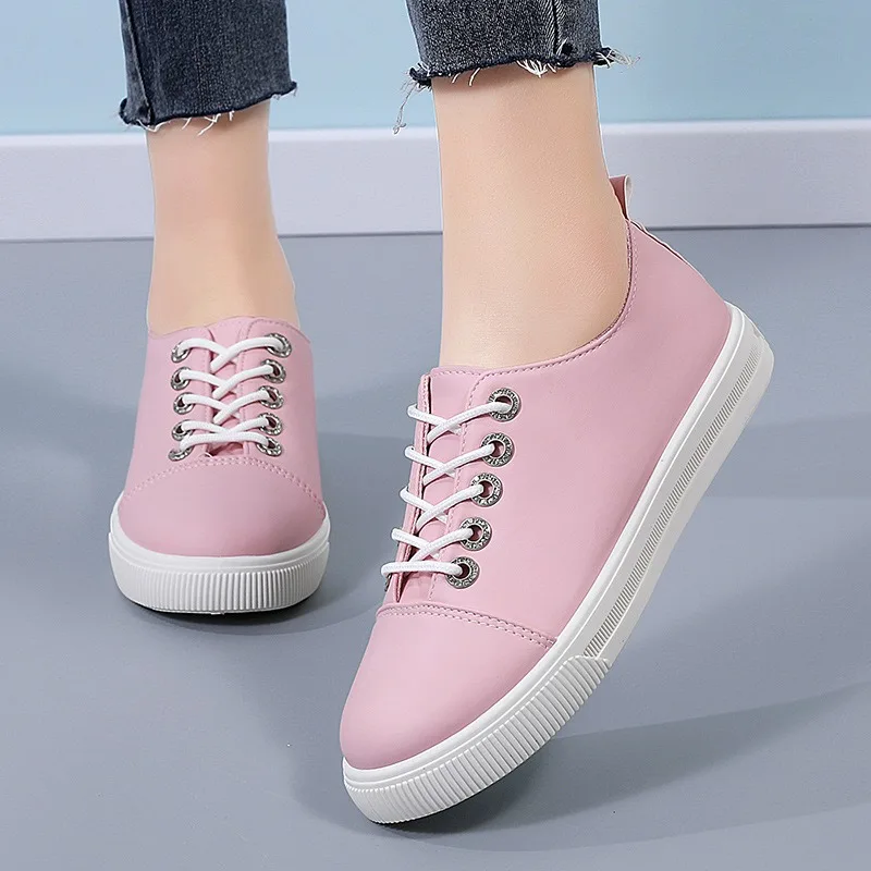 Кроссовки унисекс, женские туфли на плоской подошве со шнуровкой и круглым носком, нейтральные однотонные повседневные туфли из синтетической кожи черного и белого цвета Кроссовки унисекс, женские туфли на плоской подошве со шнуровкой и круглым носком, нейтральные однотонные повседневные туфли из синтетической кожи черного и белого цвета