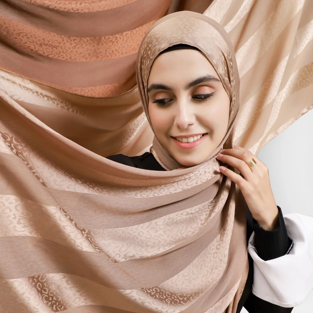 أنيقة مسلم الحجاب المرأة البوهيمي لينة الساتان الإسلام رمضان الحجاب فولارد فام شال التفاف وشاح الحجاب Bufanda عقال #2