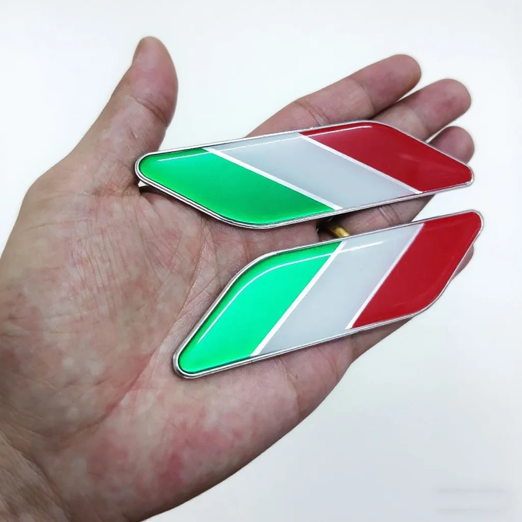 2 Piezas de Emblemas Metálicos con la Bandera Nacional Italiana para Guardabarros Laterales, Adhesivos para Autos, Accesorios para Fiat Alfa Romeo 159 147 156 Abarth