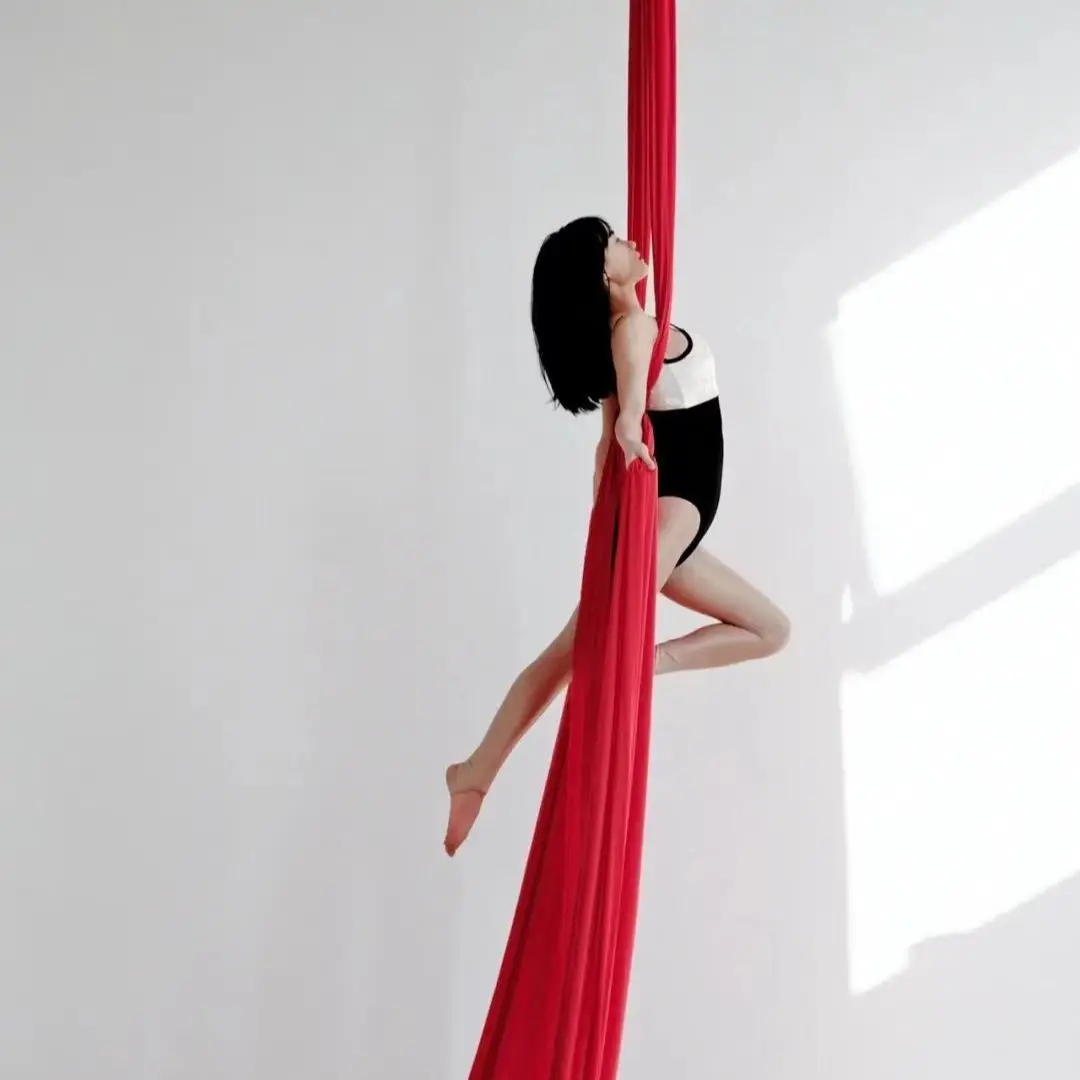 

15Yards/13.7M Aerial Silks Fabric Low Stretch Nylon High Strength Fly Dance 100% Quality Guarantee