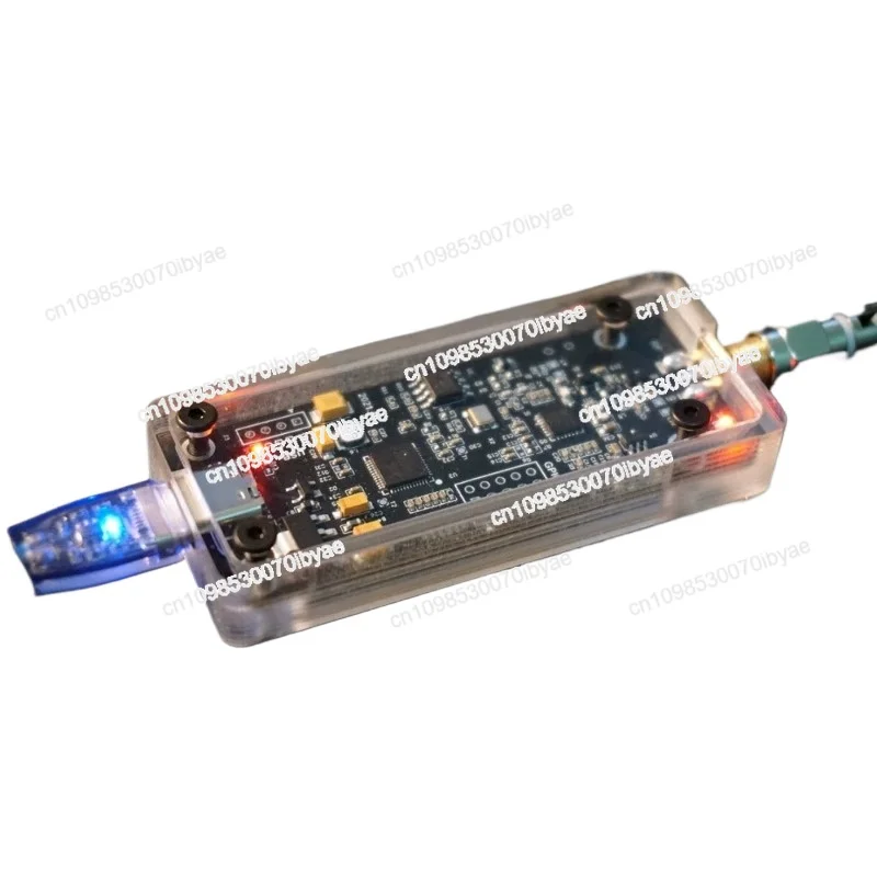 

RTL-SDR 100KHz-1.7GHz Software Defined Radio Receiver Module RTL2832U + R820T2 Chip Type-C USB Port