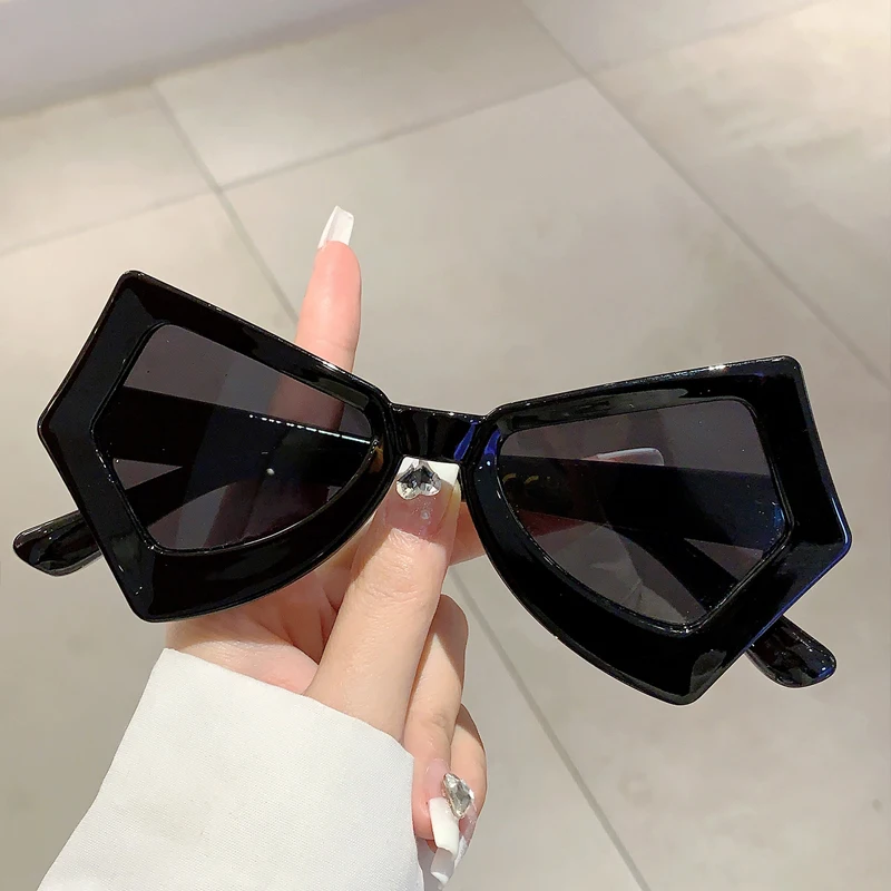 KAMMPT Butterfly Cat Eye Sunglasses 2024 New in Fashion Candy Color Gradient Women Shades Stylish Original Brand Design Eyewear