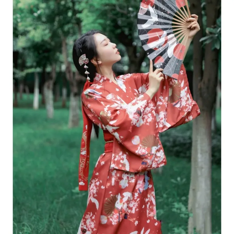 

Women's Japanese Kimono with obi Bowknot Traditional Floral Print Formal Yukata Vintage Asian Bathrobe Photography Stage Costume