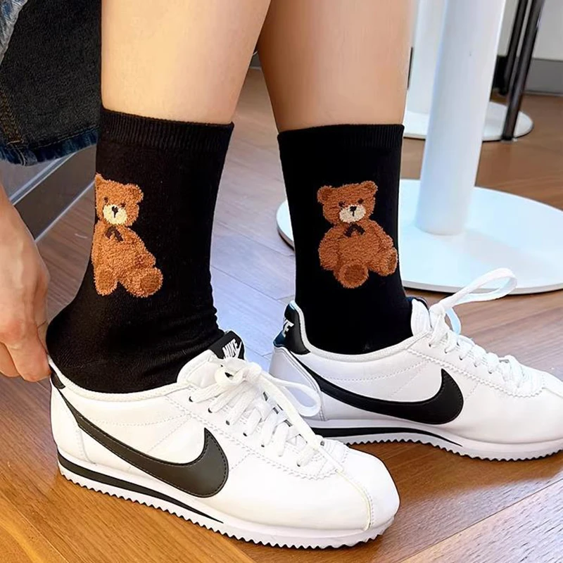 Calcetines de algodón con diseño de oso de dibujos animados para mujer, medias transpirables de estilo Harajuku para monopatín, regalo de Navidad,