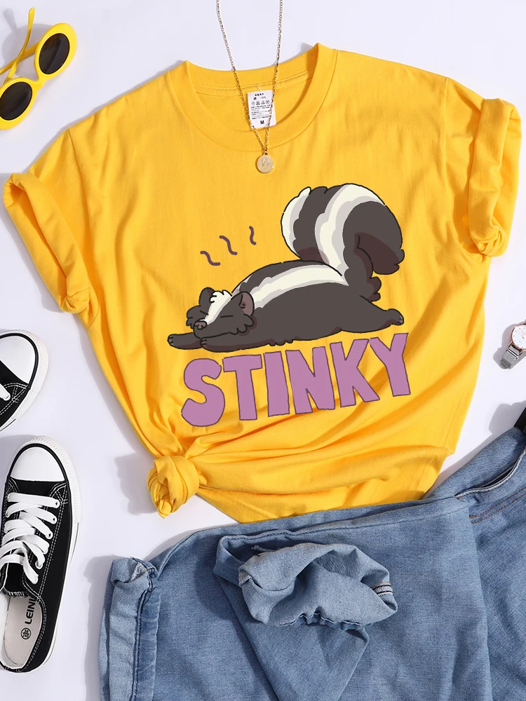 Kawaii Skunk Sleeping Cartoons Prints T Shirts Women Fashion Soft T-Shirt Street Breathable Tee Clothing Summer Casual Crop Top