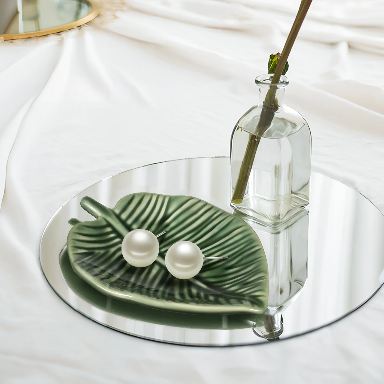 

Nordic Style Green Leaf Ceramic Ring Dish Jewelry Display Tray for Desktop Dressing Table Trinket Storage Organizer Plate