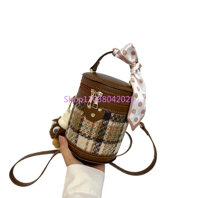 DIY Bucket Handmade Woven Homemade Material  Hand-Made Fashion Shoulder Messenger Bag Gifts for Girlfriend