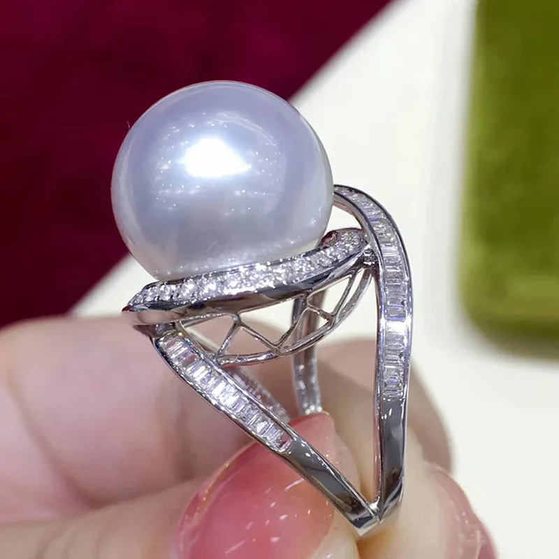 European and American Baroque Style Pearl Luster Ring, Elegant and High-end Design for Women, Palace Style Design for Jewelry