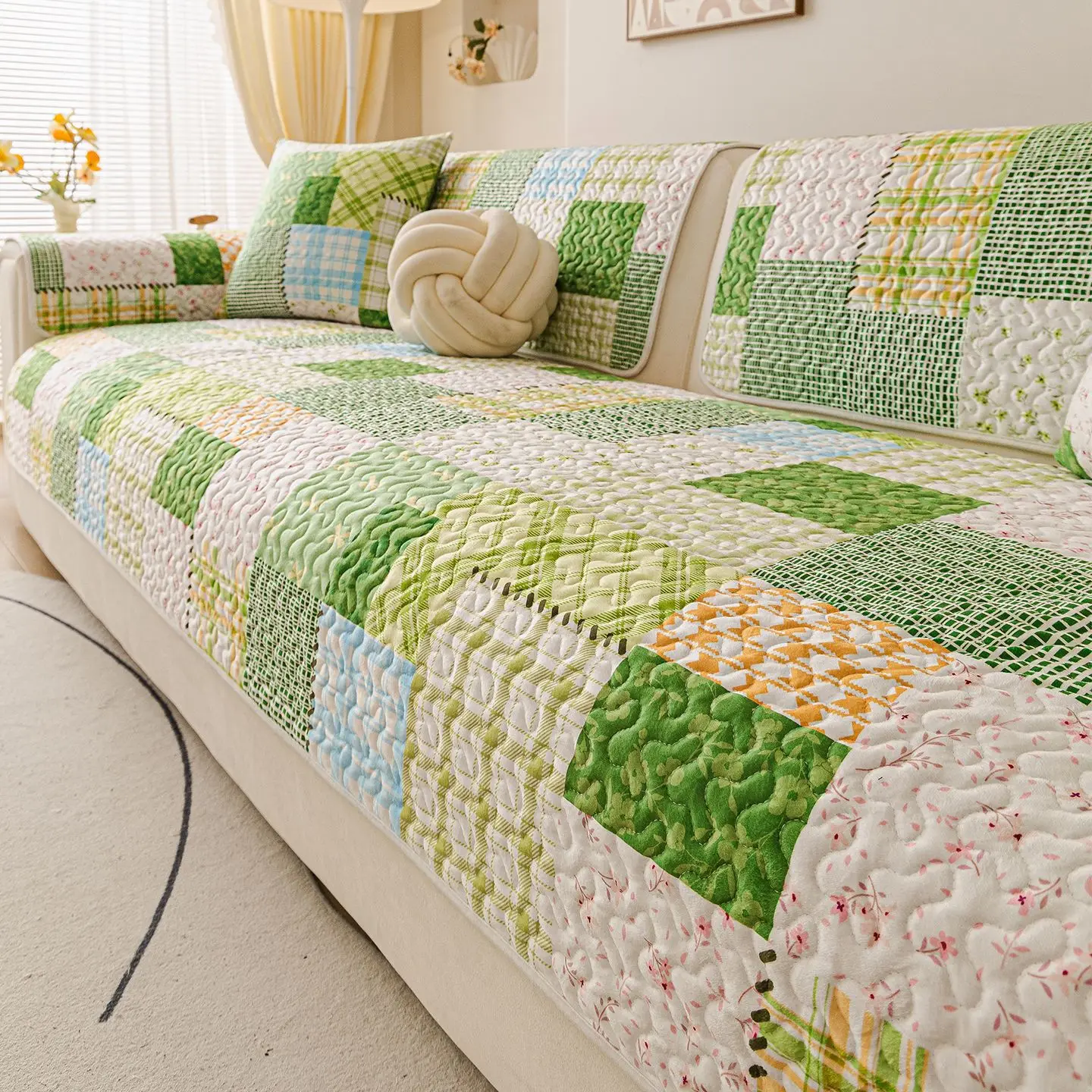 Cozy Thick Flannel Sofa Cover Anti-Slip sofa Cushion Pad for Winter Autumn, Plush Rural Style Sofa Protector Wrap, Soft Warm