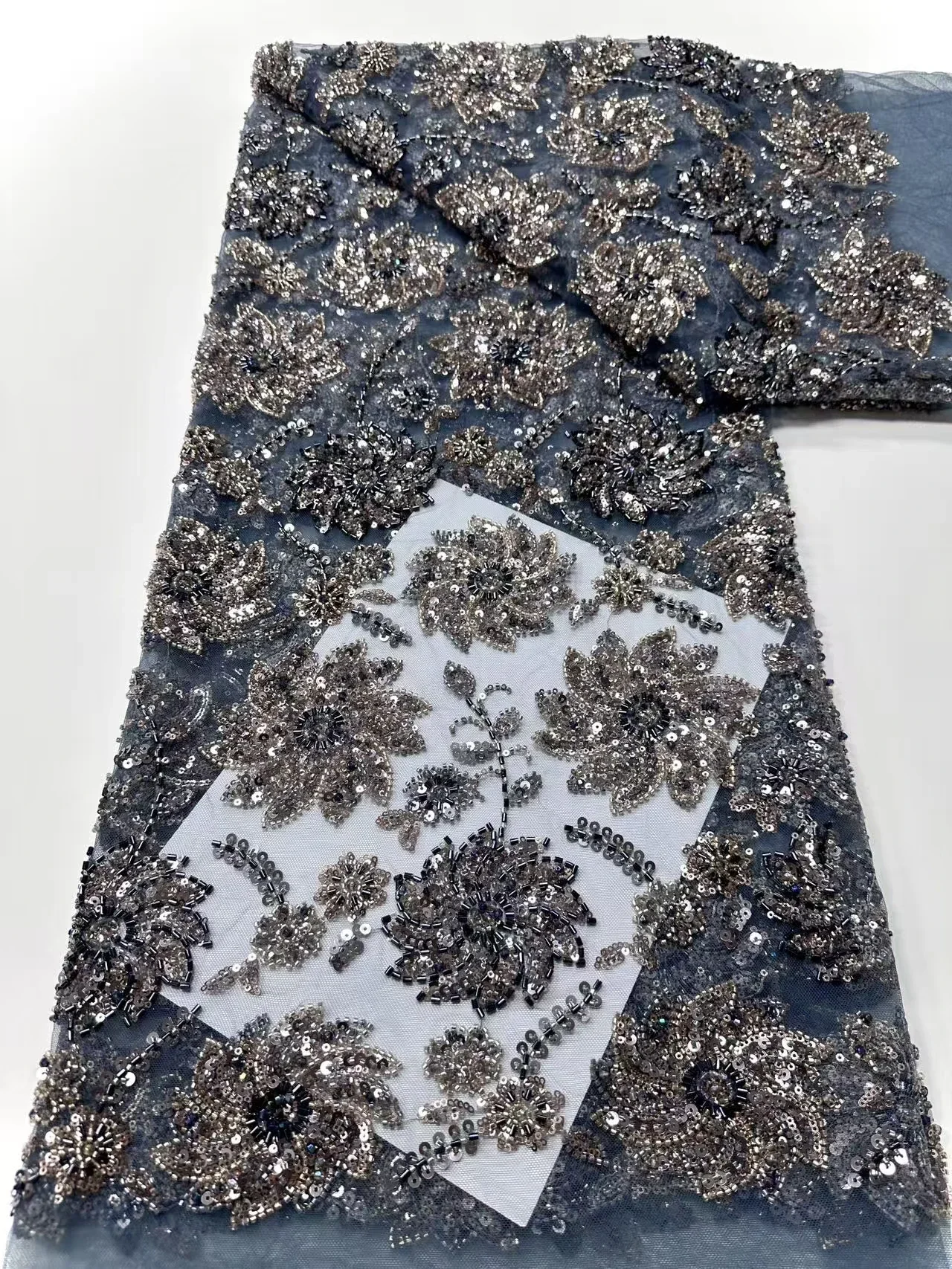 Нежная элегантная кружевная ткань с тяжелыми бусинами, высокое качество, 2021, тюлевая кружевная ткань с вышивкой и блестками для свадебного вечернего платья TP1704