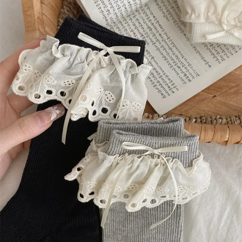 Kirschblüten-Spitzensocken für Damen, Prinzessinnen-Socken mit Schleife, Mittellange Socken im koreanischen Stil, süße Mädchen-Baumwollsocken für alle Jahreszeiten