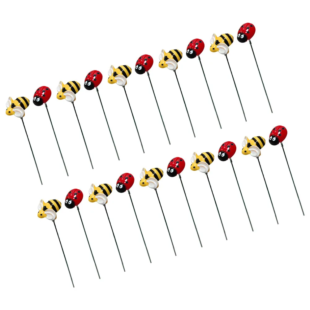 

2 set Bee Ladybug Stakes Resin Lawn Decorations Outdoor Flower Bed Yard Art Insect Stakes Decorative Garden Picks Metal Animal