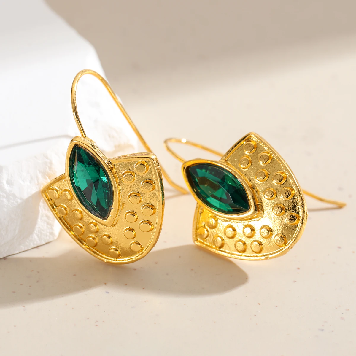 Retro Fan-Shaped Polka Dot Embossed Design Paired with Artificial Gemstone Ladies' Pendant Earrings for Parties and Gatherings