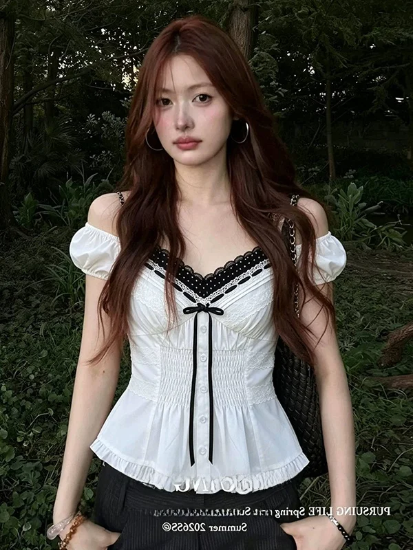 

Slimming Fit Short Sleeve Bubble Sleeve Shirt Women's Style French Design Lace Trim Color Block Fake Two-Piece Casual Shirt